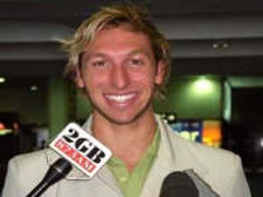 Ian Thorpe is back, eyes London Olympics