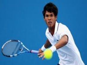 Giant-killer Somdev shows Baghdatis the door