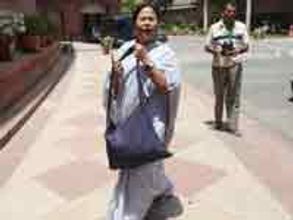 India conquers the world: Mamata wants National holiday