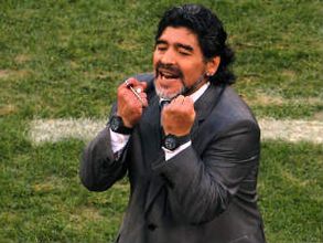 Diego Maradona lashes out at 'corrupt' FIFA chiefs