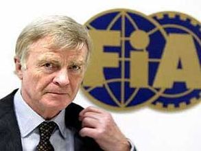Former F1 boss Max Mosley slams decision to hold Bahrain GP