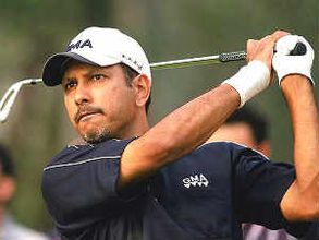 Jeev shoots second straight 70 in rain-hit Scottish Open golf