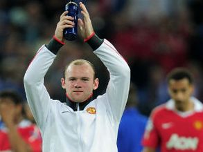 Wayne Rooney looks upto Lionel Messi for inspiration