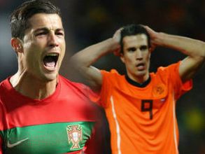 Holland cling to hope as Portugal eye last eight