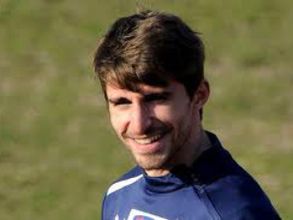 Liverpool agree £12m fee for Roma's Fabio Borini