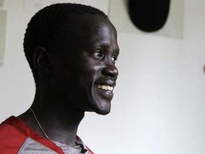 No passport, no country;Guor Marial makes it to London Games