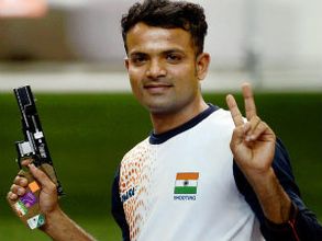 Vijay Kumar receives rousing reception by Army personnel