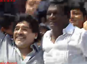 Soccer god Diego Maradona celebrates 52nd b-day in Kerala