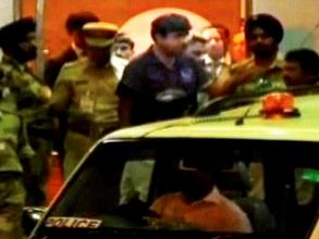 Gurunath brought face-to-face with Vindoo during questioning