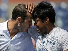 Paes-Stepanek stun Bryan twins, enter US Open final (in pics)