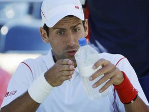 Djokovic edges Wawrinka in marathon US Open semis