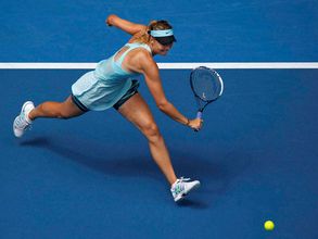 Maria Sharapova crashes out of Australian Open