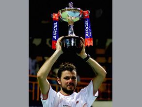 Stanislas Wawrinka beats Rafael Nadal to lift Austalian Open