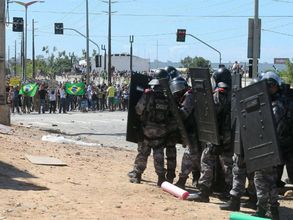 Brazil: Bus drivers' strike paralyses World Cup host city