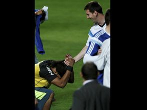 VIDEO: Lionel Messi fooled by 'Ronaldinho' at World Cup training