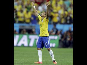 World Cup: Brazil beat Croatia 3-1