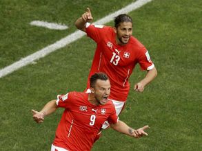 Super Seferovic scores in final minute to seal Switzerland's win