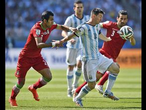 Iran lodges complaint to FIFA against Serbian referee