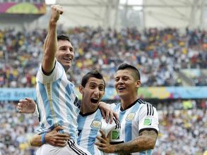 World Cup 2014: Messi scores 2 in Argentina's 3-2 win over Nigeria