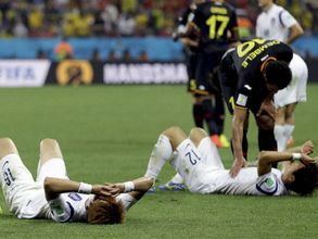 World Cup 2014: 10-men Belgium send South Korea packing