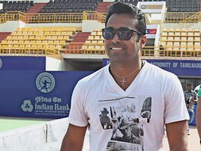 Wimbledon: Paes-Stepanek in semis, Sania-Tecau out