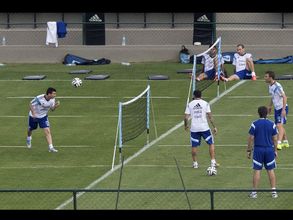 Chance for Lionel Messi to grow 'taller' than Diego Maradona