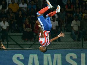 ISL: Ten-man Kolkata defeat NorthEast 2-0 for second win