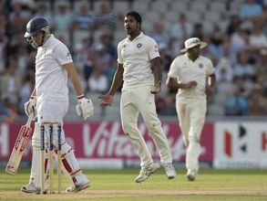 Varun Aaron stakes claim for Test berth in tour game
