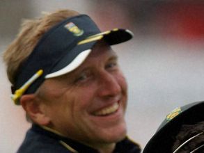 Bouncer should not be outlawed, says Allan Donald