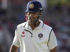 Virat Kohli 'stabbed' Shikhar Dawan: MS Dhoni