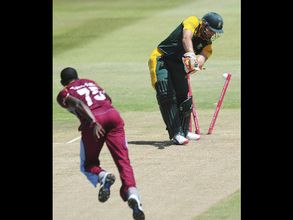 AB de Villiers shines as South Africa win 1st ODI