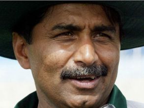 1992 WC video: Miandad's frog leaps in India match at SCG