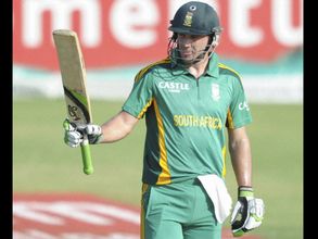Record: AB de Villiers smashes fastest ODI half century