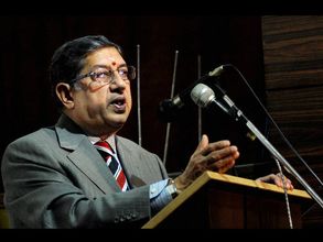 Aditya Verma to Arun Jaitley: Don't support N Srinivasan