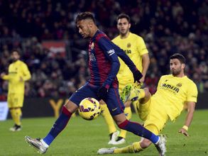 Barcelona fight back twice to stay in La Liga title race