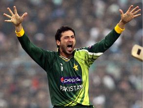 Injured Junaid Khan still hoping to play in World Cup