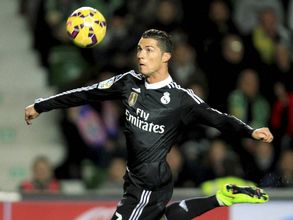Real Madrid beat Elche 2-0 in La Liga