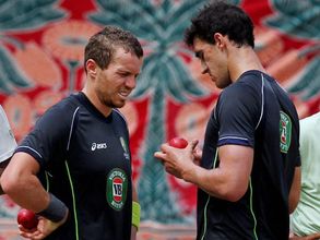 Peter Siddle dropped from Australia's contract list