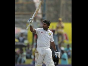 Sri Lanka's sports minister urges Sangakkara to reconsider plans on retirement