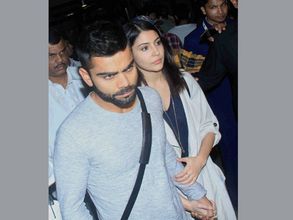 When Twitterati slammed Sunil Gavaskar for asking Virat Kohli “is she here”!