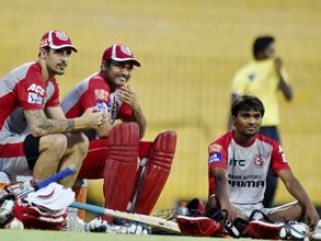 IPL 2015 Daily Guide: Match 27 - Kings XI Punjab Vs Sunrisers Hyderabad