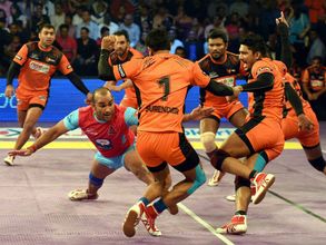 Pro Kabaddi League 2015: U Mumba pip holders Jaipur Pink Panthers in opener