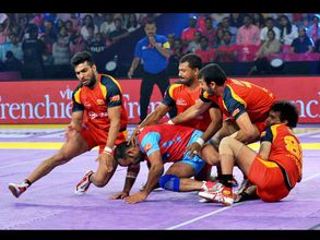 Pro Kabaddi: Jaipur Pink Panthers down Bengaluru Bulls 36-23