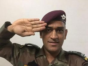 Pics: MS Dhoni, Amitabh Bachchan, Saina Mirza, Shahrukh, celebs post #SaluteSelfie; here's why