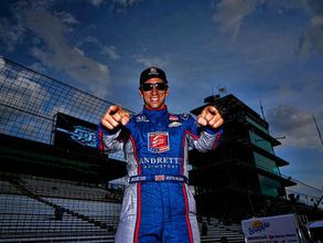 IndyCar driver Justin Wilson dies after suffering head injury during race