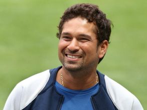 Sachin Tendulkar takes boat journey through backwaters;inspects villa