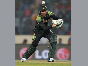 Shoaib Malik returns to Pakistan's Test squad