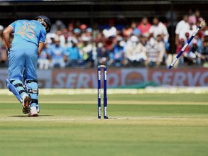 2nd ODI: Dhoni, bowlers help India level series in Indore