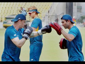 Dale Steyn unlikely to play 3rd Test, says Hashim Amla