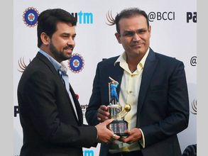 BCCI felicitates Virender Sehwag at Feroz Shah Kotla